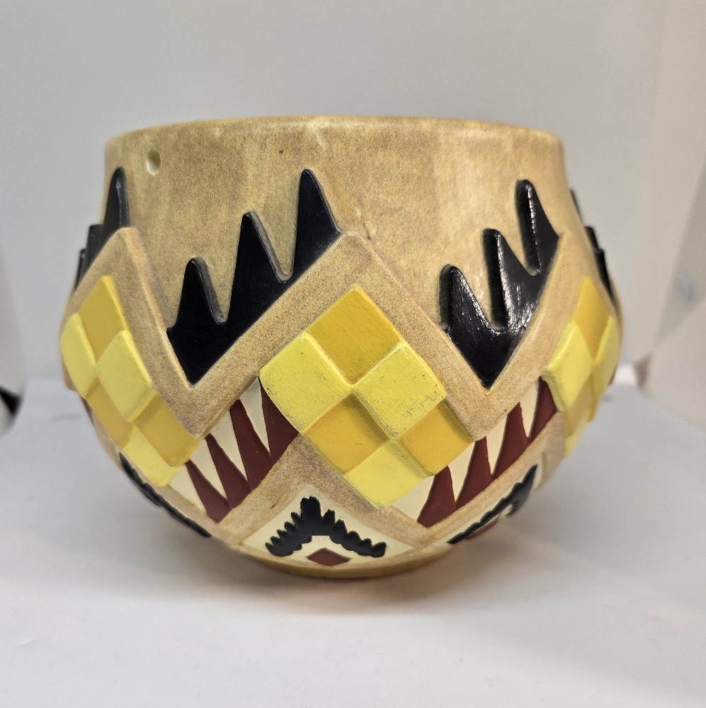 Southwest Style Atlantic Mold Hanging Planter READ